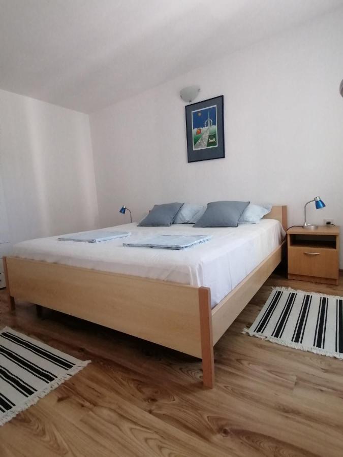Ferienwohnung Apartman Nora Hvar Town Exterior foto